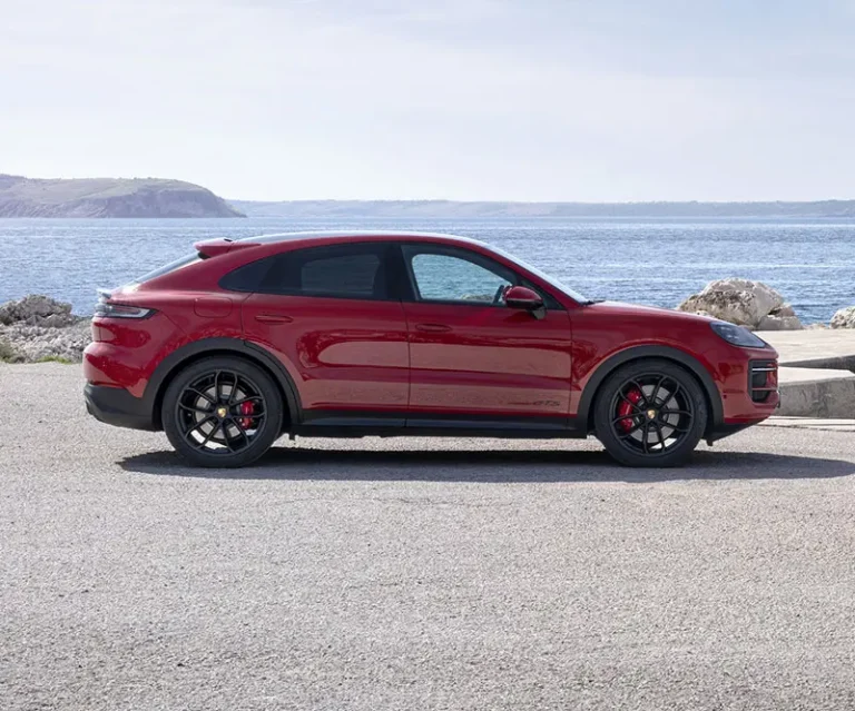 Porsche Cayenne GTS Coupé: la Gran Turismo sportiva