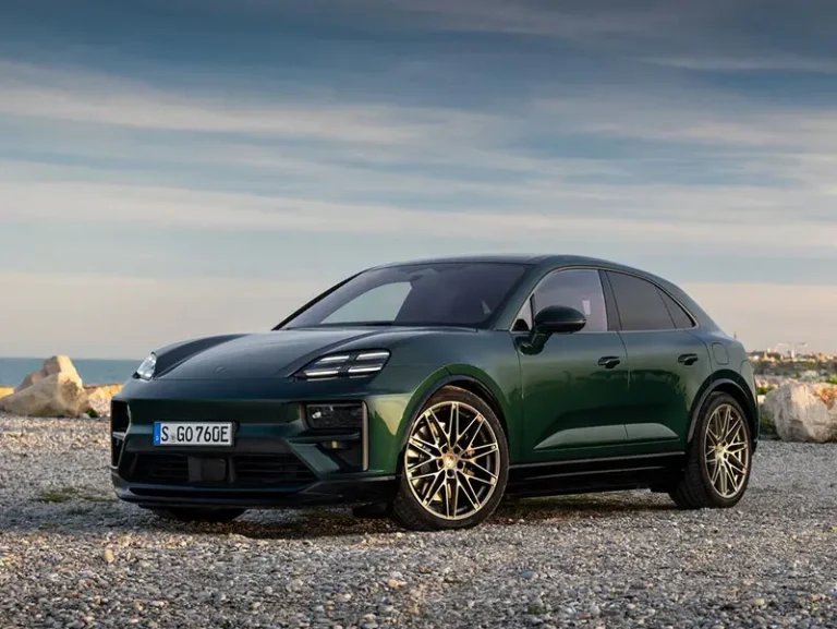 Porsche conferma l’alimentazione a benzina. Rallenta l’elettrico