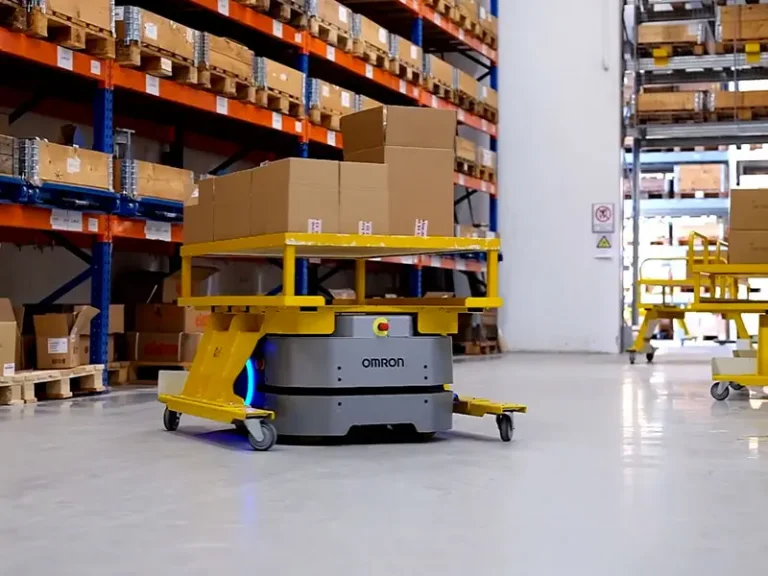 Logistica, un robot in azione per semplificare le evasioni