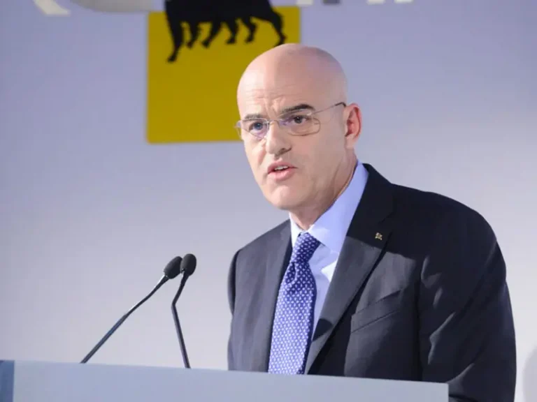 Descalzi, l’AD di ENI chiede nell’automotive una concorrenza leale con la Cina