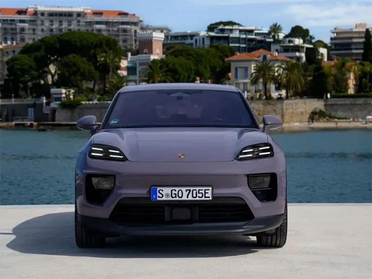 Porsche, pronta a produrre auto a benzina