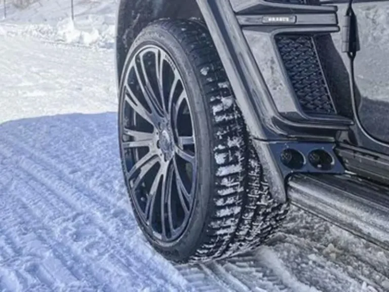 Hankook brilla nei test indipendenti negli pneumatici invernali e all season