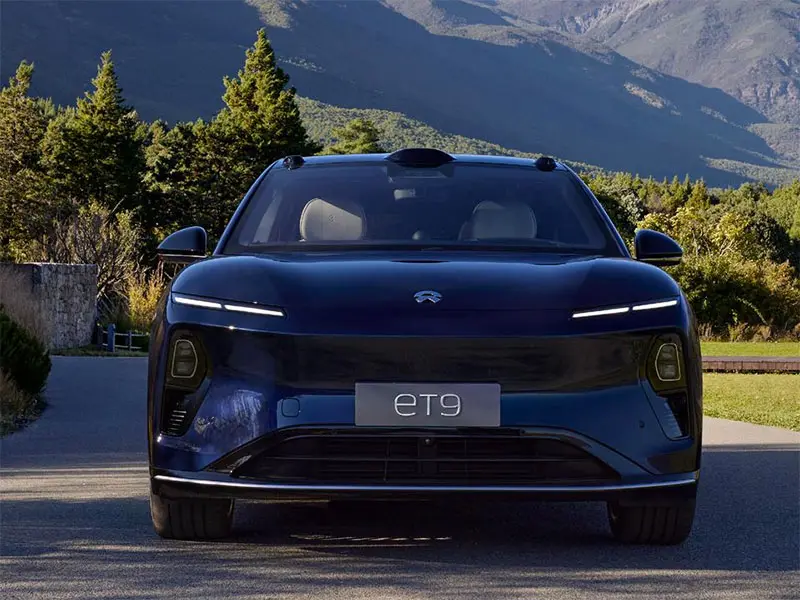 Gli USA vietano le auto cinesi: una mossa per la sicurezza nazionale