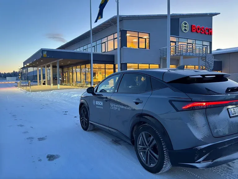 Bosch testa con successo il sistema brake-by-wire su strada