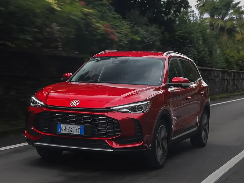 MG ZS HYBRID+: il nuovo B-SUV tecnologico e performante