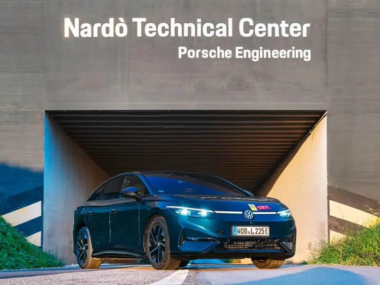 Volkswagen ID.7 Pro S: record di efficienza sul Circuito di Nardò