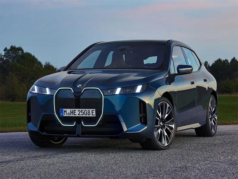 BMW iX 2025: tecnologia, design e prestazioni evolute