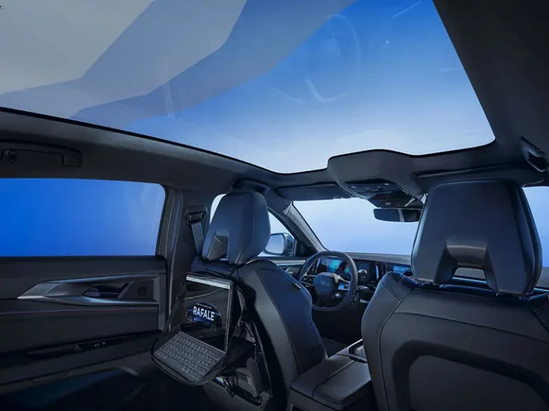 Solarbay: Il tetto panoramico opacizzante di Renault