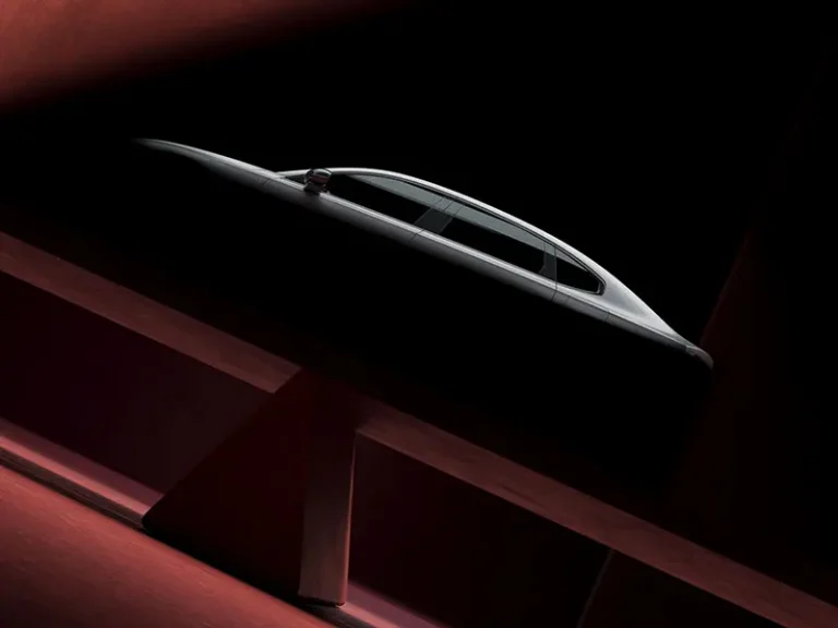 Nuova Volvo ES90: l’evoluzione dell’auto software-defined