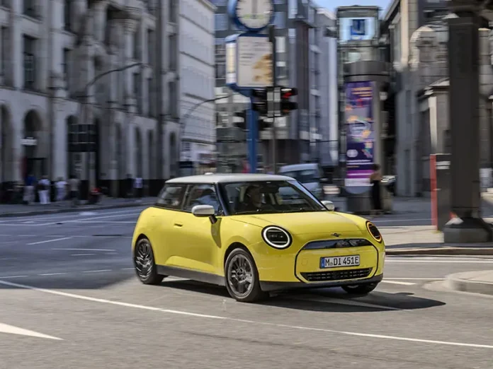 BMW, ad Oxford non sarà più prodotta la MINI elettrica!
