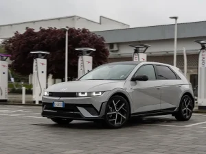Hyundai e l’architettura a 800 Volt: un nuovo standard per la mobilità elettrica