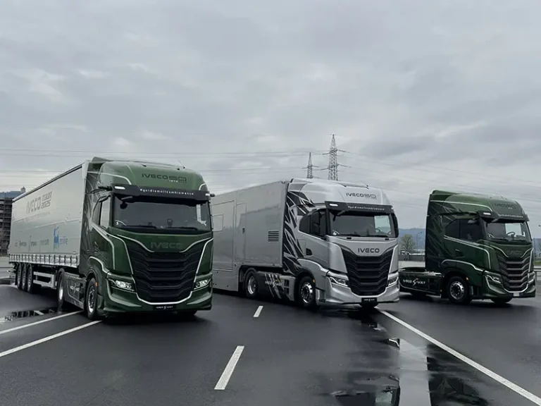 IVECO S-Way Tour 2025 con PETRONAS Urania Next 0W-16