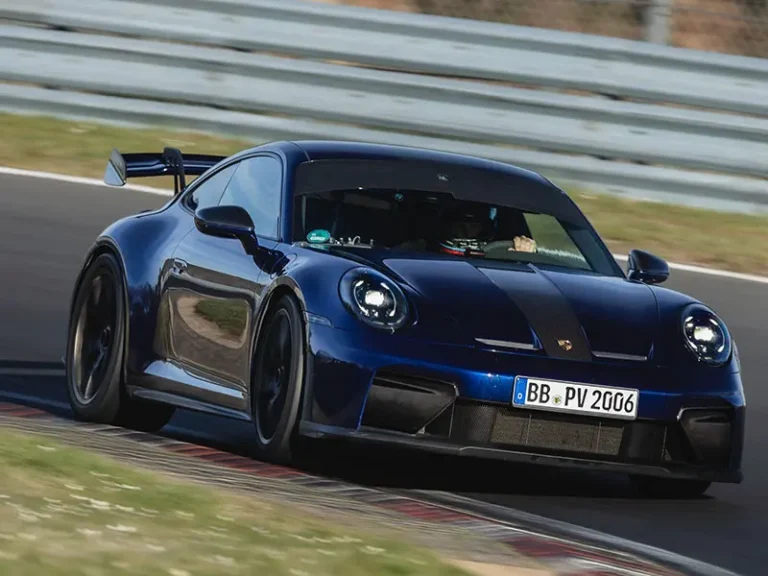 Nuova Porsche 911 GT3: record sul Nurburgring con il cambio manuale