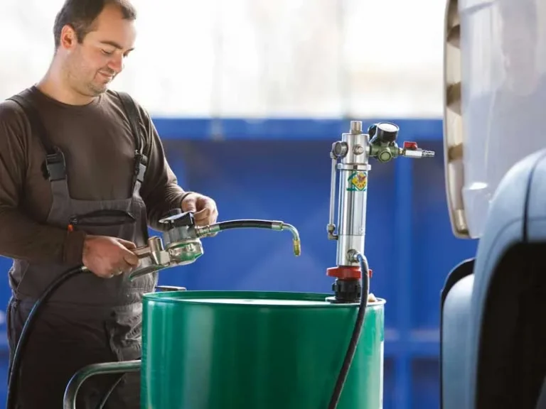 Castrol investe nella crescita professionale nel settore dei veicoli commerciali