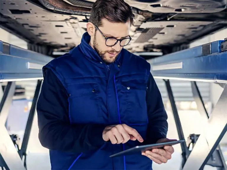 Sterzo e sospensioni nei veicoli elettrici: le sfide dell’e-mobility