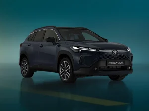 Toyota Corolla Cross 2025: stile SUV, tecnologia evoluta e grinta GR SPORT