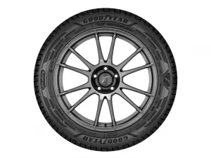 Goodyear UltraGrip Performance 3