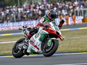 TMR VILLAGE nel network Castrol Super Shop  