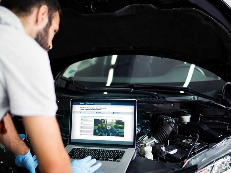Valeo Tech Academy porta in Italia un nuovo paradigma per la formazione dei meccanici