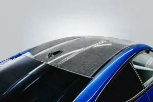 BMW introduce i compositi in fibre naturali nella produzione di serie
