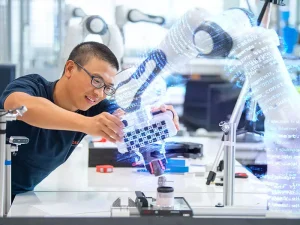 Bosch accelera sull’AI per rivoluzionare guida autonoma e assistita