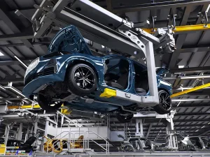 BMW accelera il futuro produttivo con la Virtual Factory