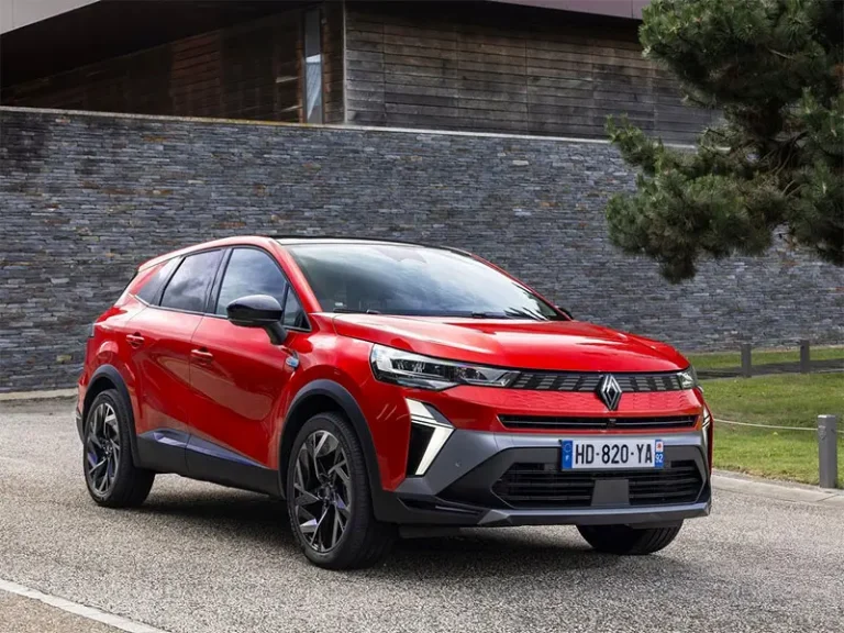 Renault Symbioz E-Tech: crossover full hybrid tra stile, efficienza e connettività