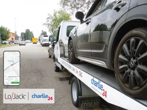 LoJack lancia l’assistenza stradale digitale con Charlie24