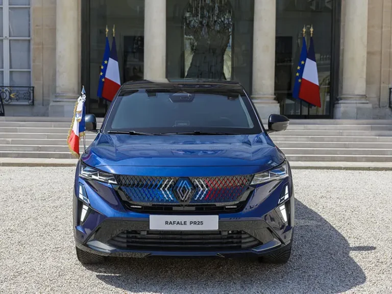 Renault Rafale Presidentiel: l’auto della Presidenza della Repubblica Francese