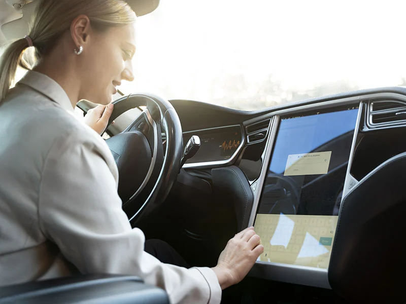 Le flotte di veicoli connesse all’IoT riducono fino al 25% i costi di carburante