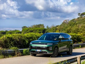 Hyundai IONIQ 9 premiata con cinque stelle Euro NCAP