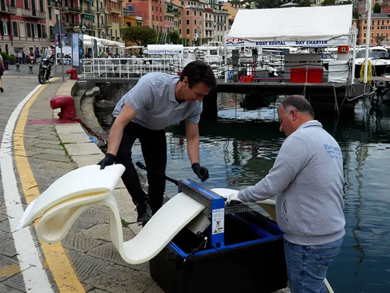 FoamFlex: l’innovazione italiana che difende le acque dagli sversamenti di olii e lubrificanti