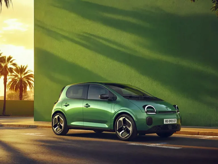 Renault Twingo E-Tech Electric: annunciati i prezzi ufficiali per l’Italia
