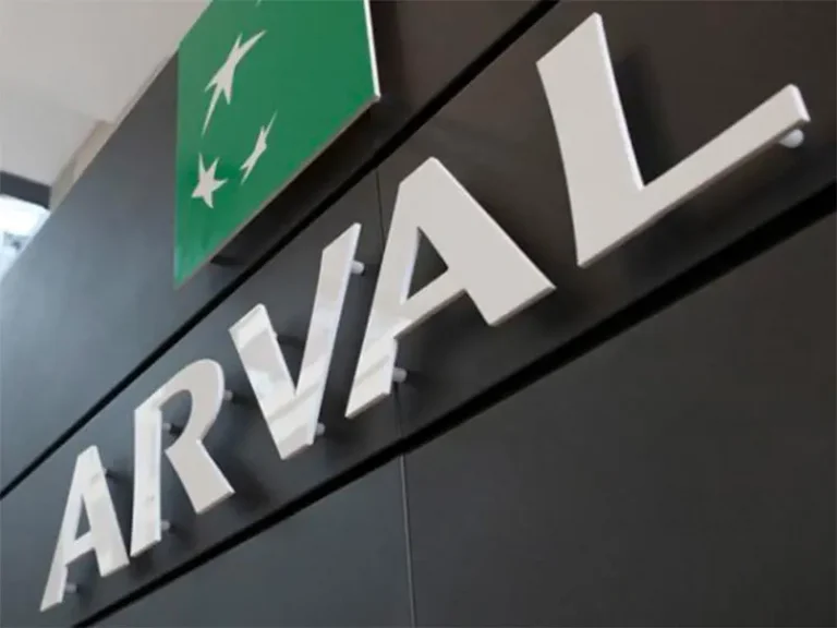 Arval accelera in Europa: trattative esclusive per l’acquisizione di Athlon