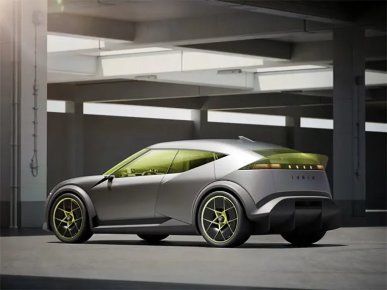 Aerodinamica, pixel e visione: Hyundai Concept THREE secondo Simon Loasby