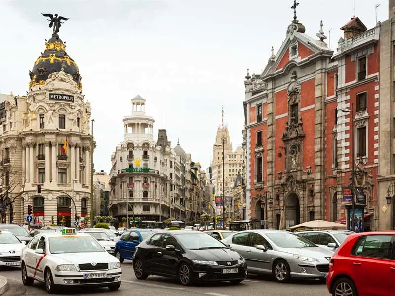 Batteria auto: perché il traffico la mette in crisi