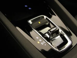 Cambio manuale o automatico: quale costa meno?