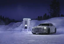 Jaguar accelera sull’elettrico: la nuova GT di lusso affronta i test artici Jaguar accelera sull’elettrico: la nuova GT di lusso affronta i test artici