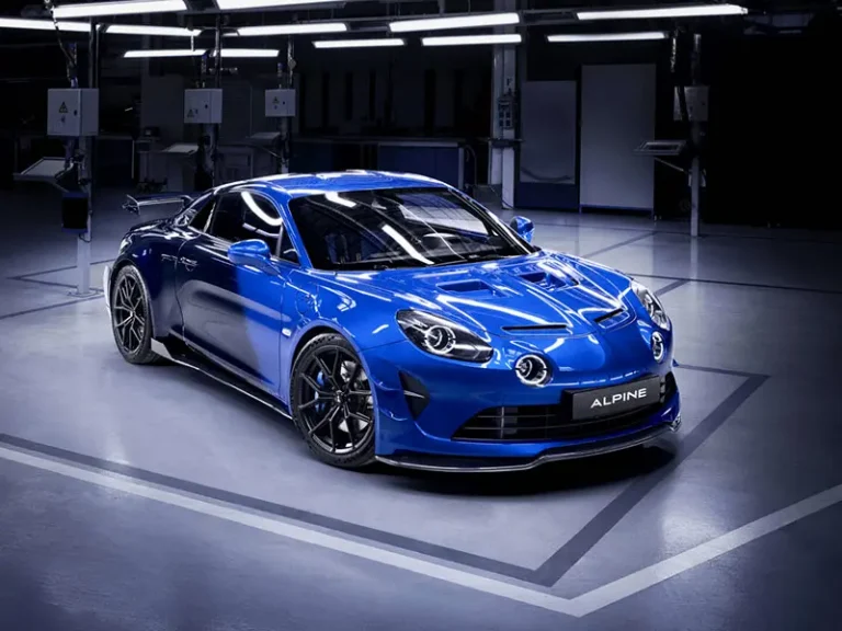 Alpine A110 conquista ancora premi mentre si avvicina alla fine della produzione