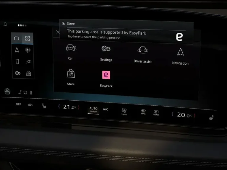 Audi integra EasyPark: il pagamento della sosta diventa in-car