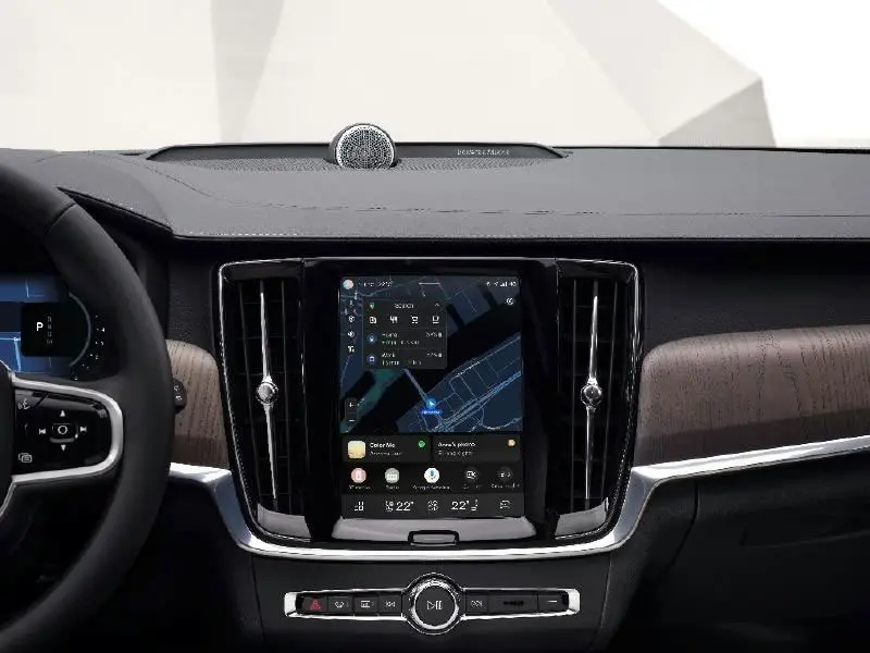 Volvo aggiorna 2,5 milioni di auto con il più grande update software OTA