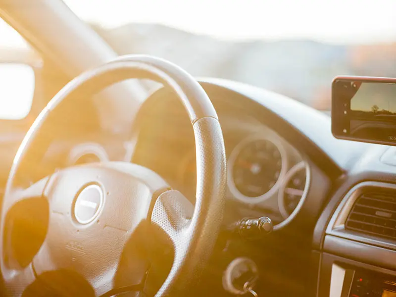 Pulizie primaverili auto: cosa controllare per sicurezza e manutenzione