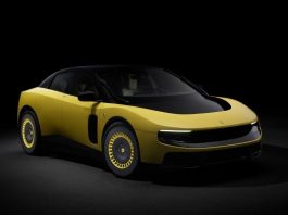 Ferrari Luce, la prima elettrica di Maranello apre una nuova era Ferrari Luce