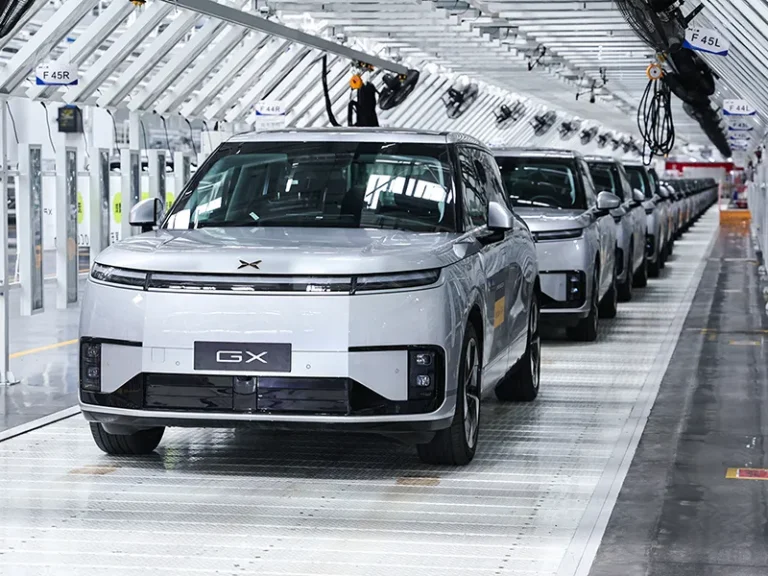 XPENG accelera sui Robotaxi: avviata la produzione in serie in Cina