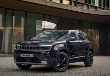 Jeep Avenger domina il mercato italiano e punta sulla libertà di scelta Jeep Avenger Black Edition