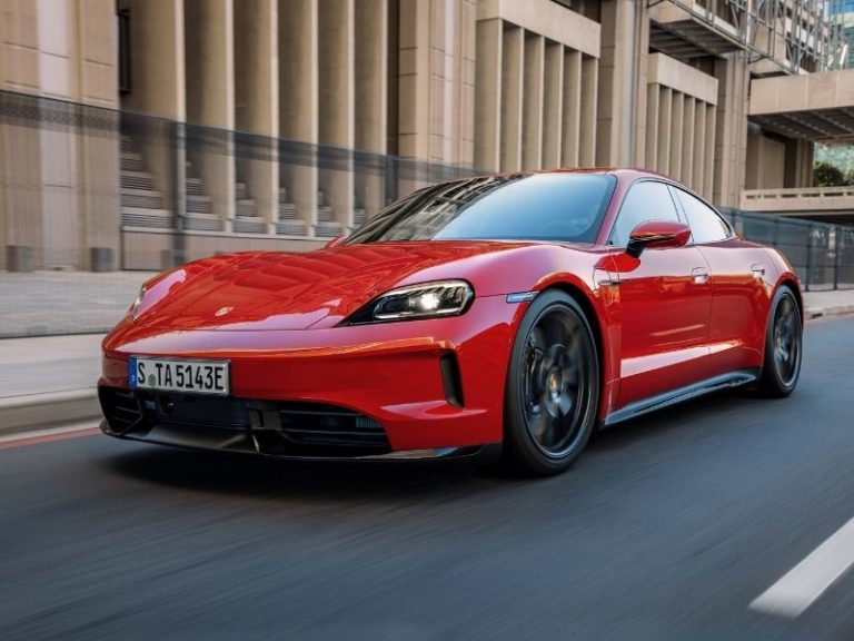 Nuova Porsche Taycan, tecnologia e innovazione per il Model Year 2027