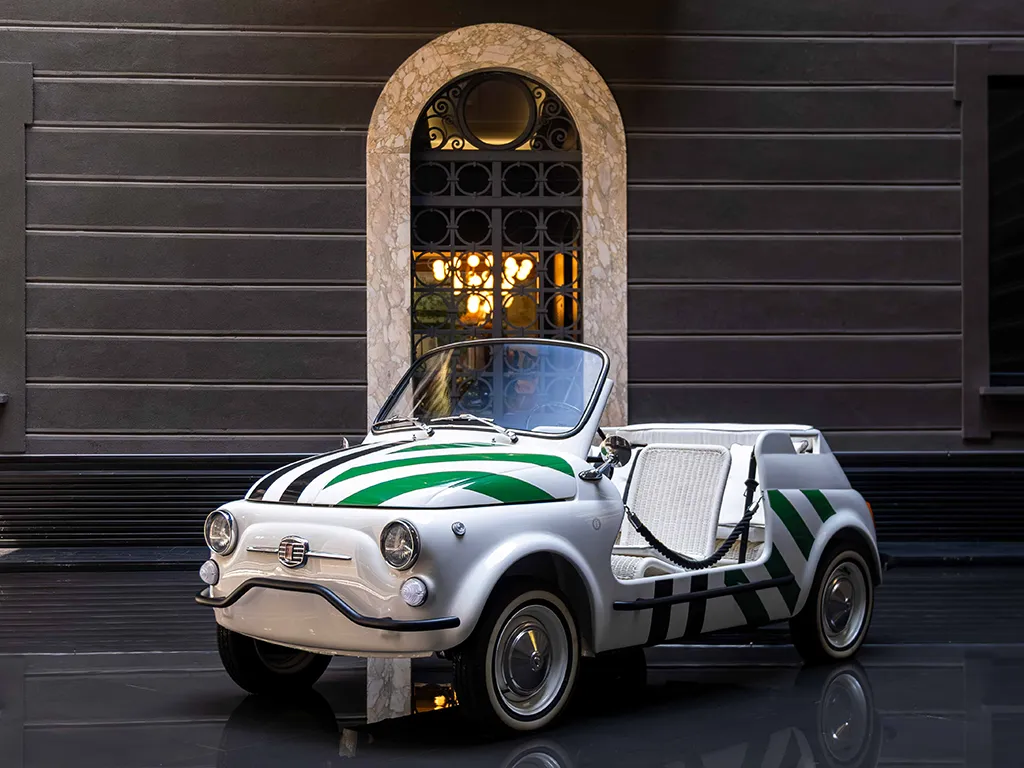 Garage Italia veste la Spiaggina per la Milano Fashion Week