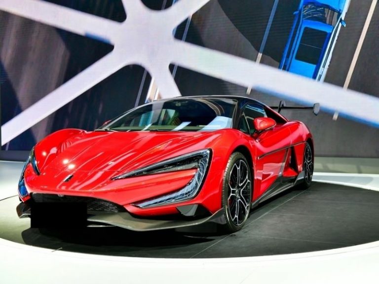 La supercar cinese che fa tremare Porsche: 1.300 CV, tecnologia da fantascienza e prestazioni da record mondiale.
