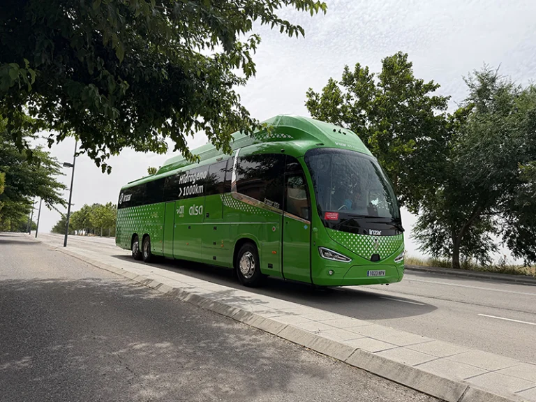 Bosch porta l’idrogeno sulle strade di Madrid: al via i test del nuovo autobus fuel cell