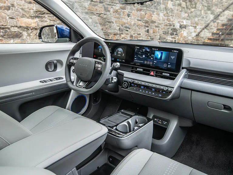 In Cabin Camera: come cambia la sicurezza a bordo delle auto di nuova generazione